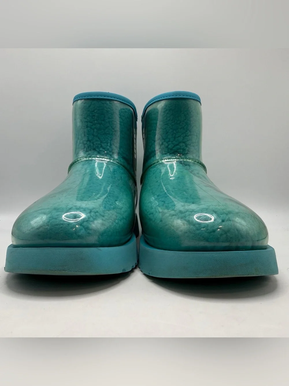 UGG Classic Clear Mini Women’s Size 8 Turquoise Waterproof Rain Boots